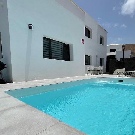 Villa Vulcano Uga Extérieur photo