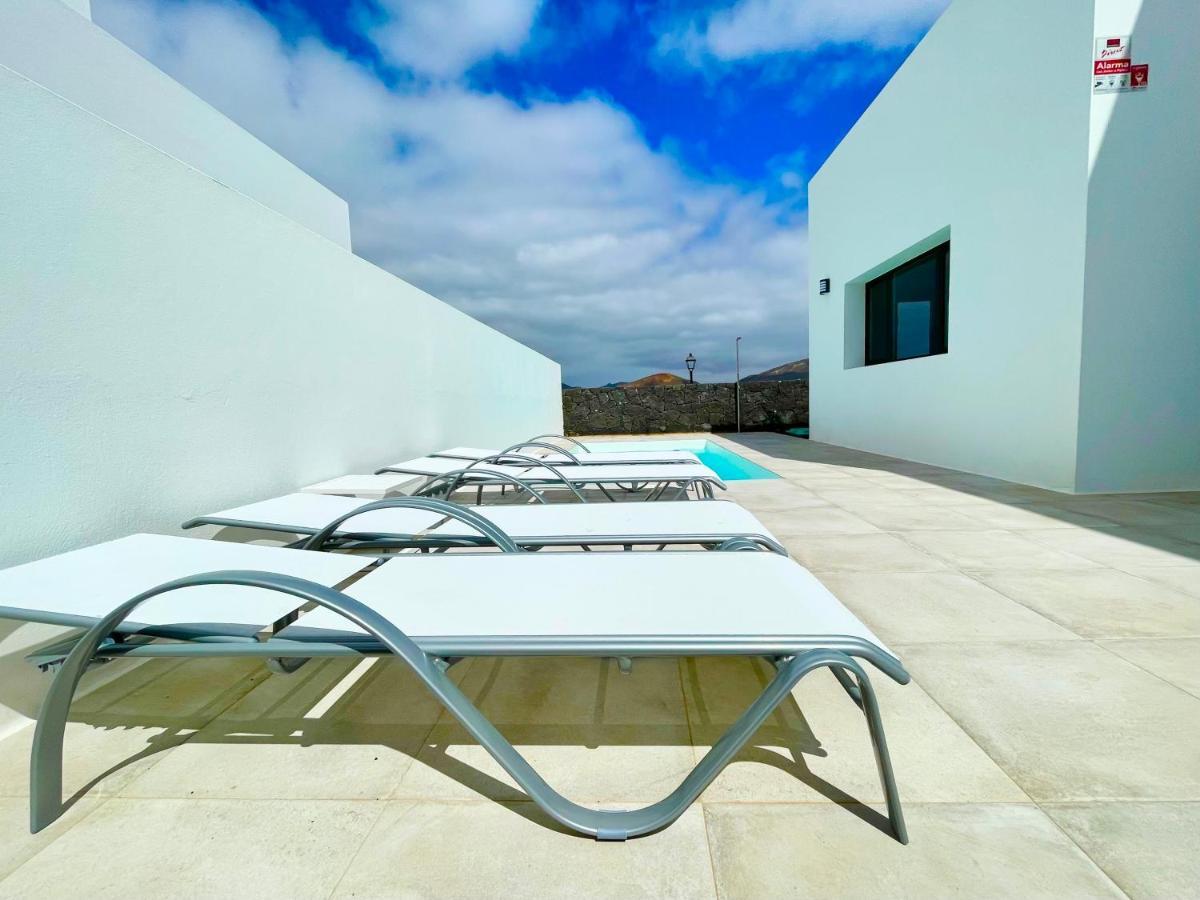 Villa Vulcano Uga Extérieur photo