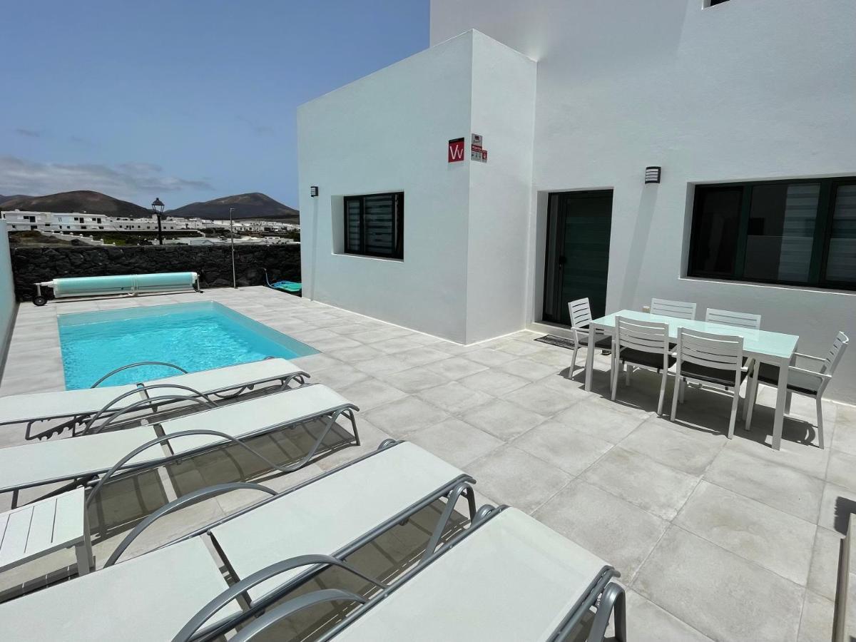 Villa Vulcano Uga Extérieur photo